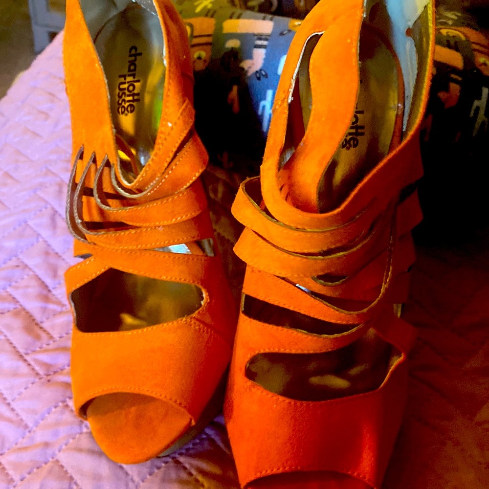 Rust colored orange high heel shoe used